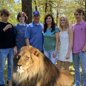 Meet your Posher, Seth